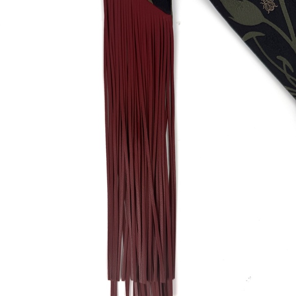 Sold on fashionreloved.com HERMES Silk Leather Rouge H Bouquet Fringed Twilly - Picture 6 of 10